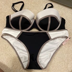 Victoria’s Secret Bikini